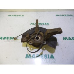 Citroen - C8 - Fusee links-voor