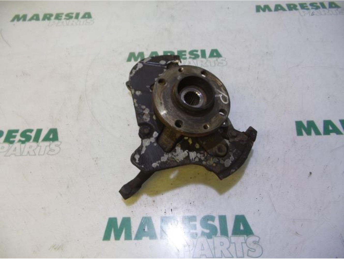 Fiat - Panda - Knuckle, front right