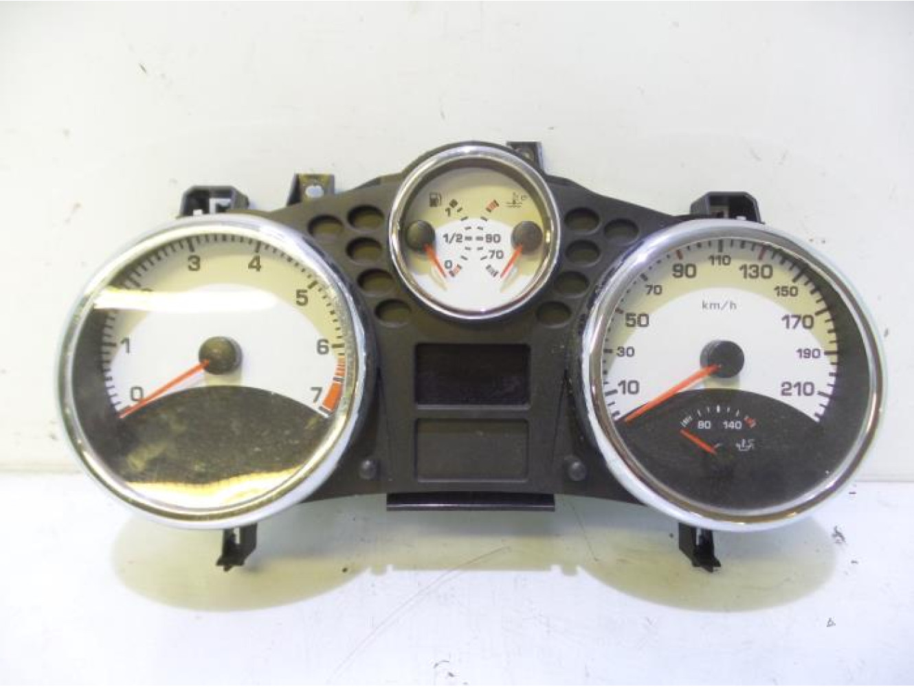 Peugeot - 207 - Instrument panel