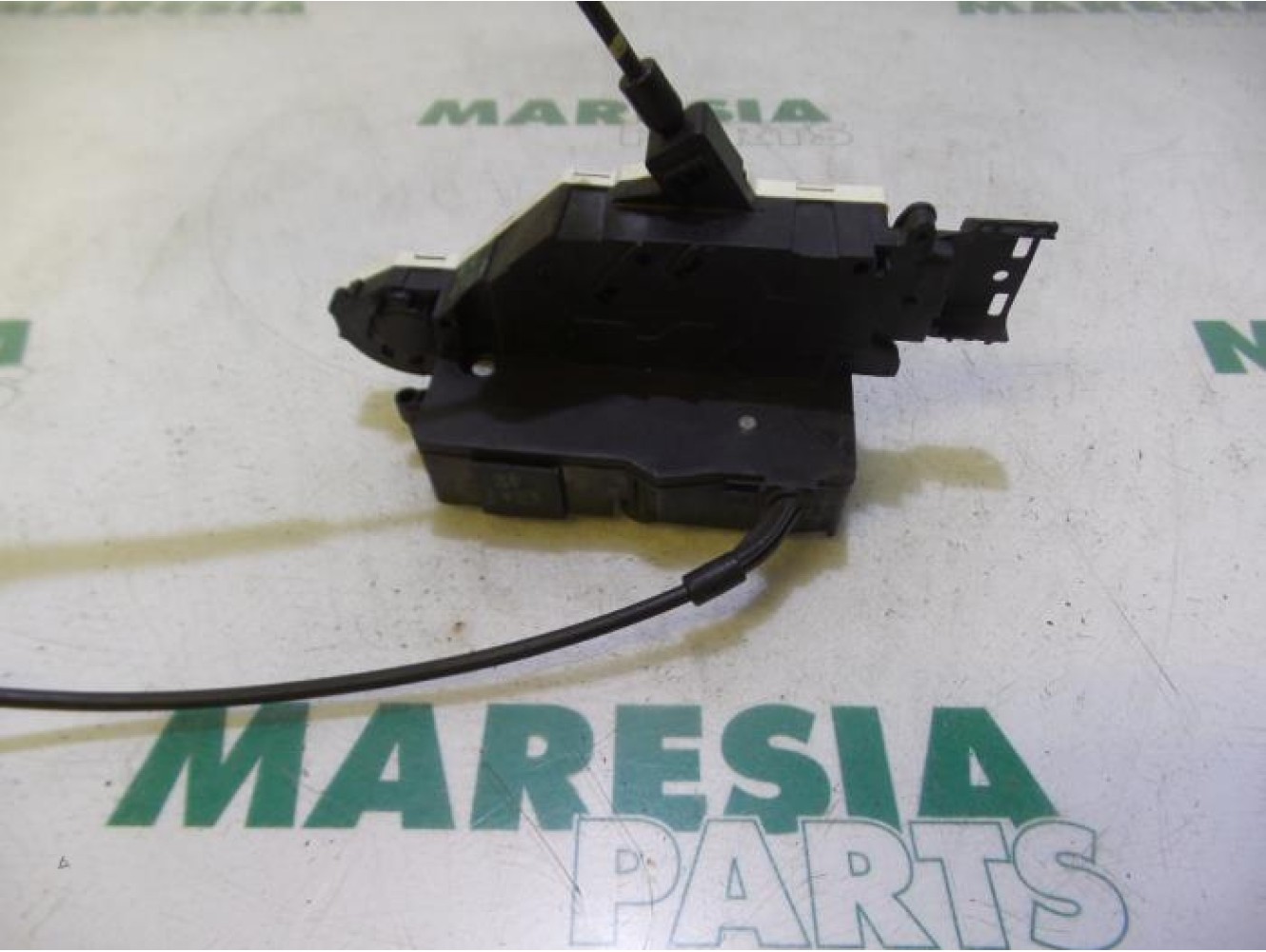 Peugeot - 207 - Front door lock mechanism 4-door, right