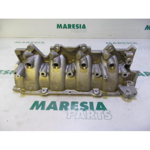 Renault - Clio - Intake manifold