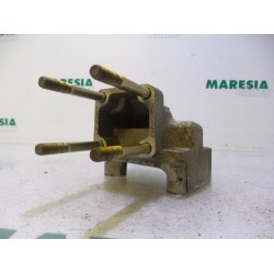 Fiat - Punto - Engine mount