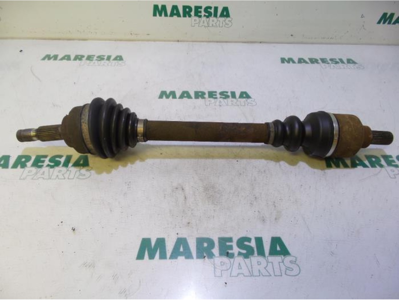 Peugeot - 407 - Aandrijfas links-voor