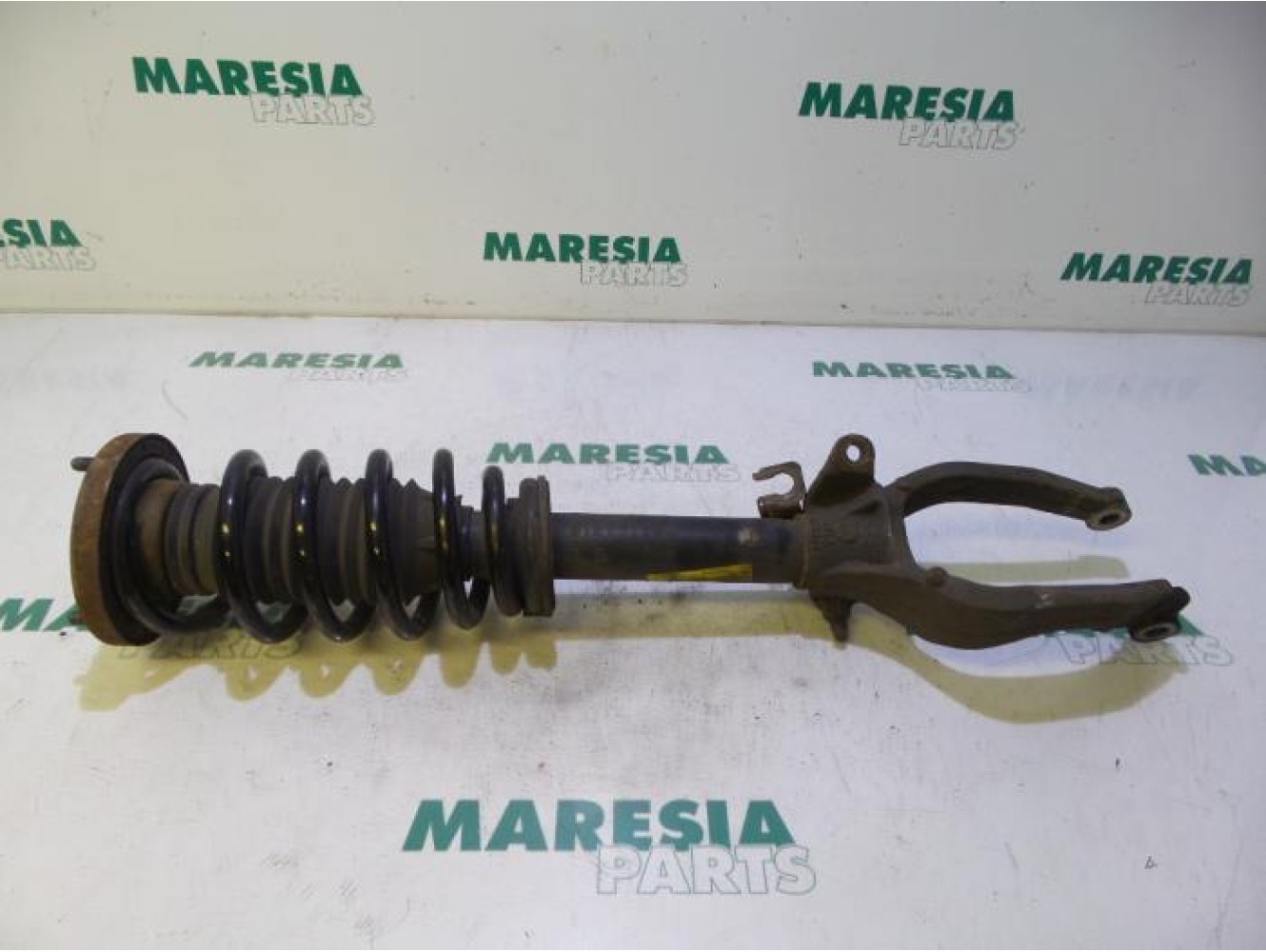 Alfa Romeo - 159 - Front shock absorber rod, right