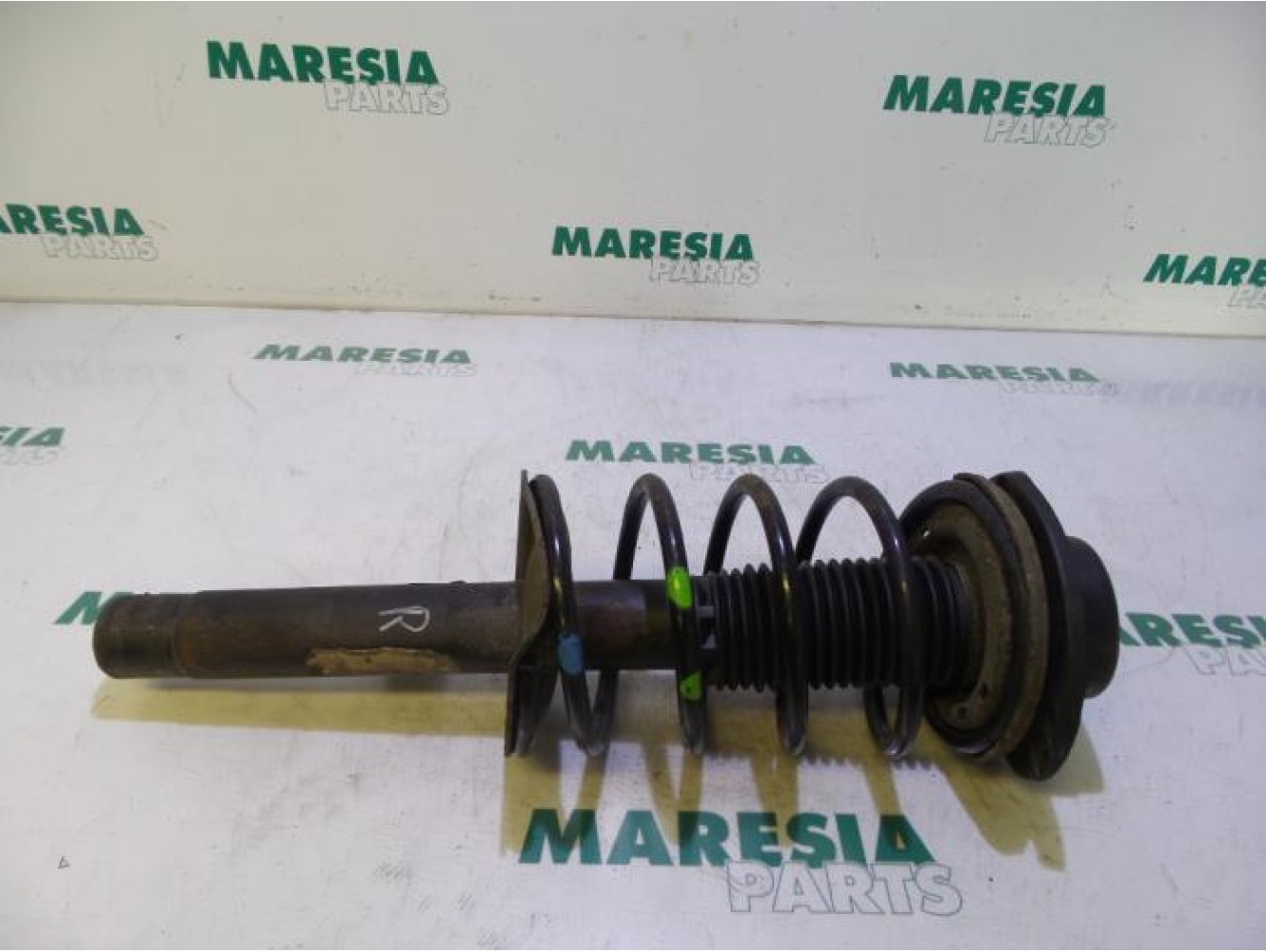 Peugeot - 206 - Front shock absorber rod, right