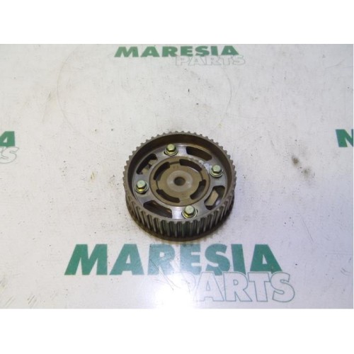 Renault - Laguna - Camshaft sprocket