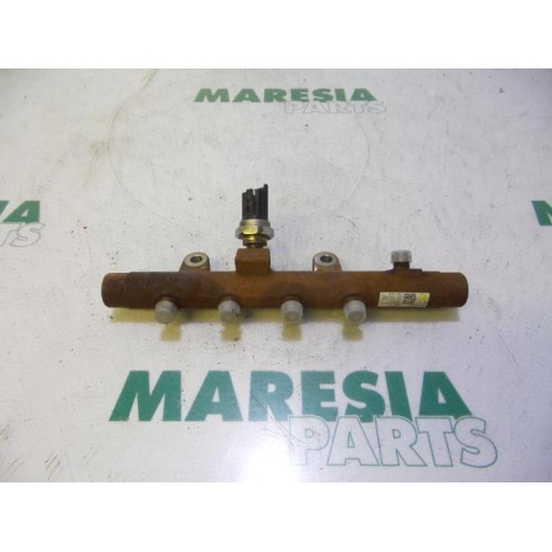 Renault - Megane - Fuel injector nozzle