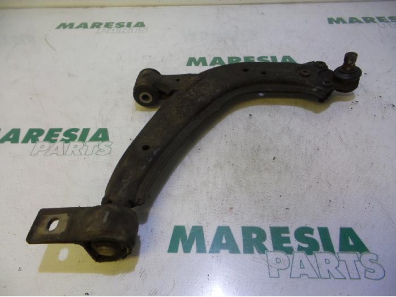 Citroen - Berlingo - Front lower wishbone, right