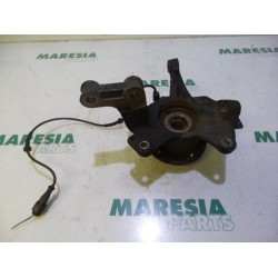Renault - Megane - Knuckle, front right