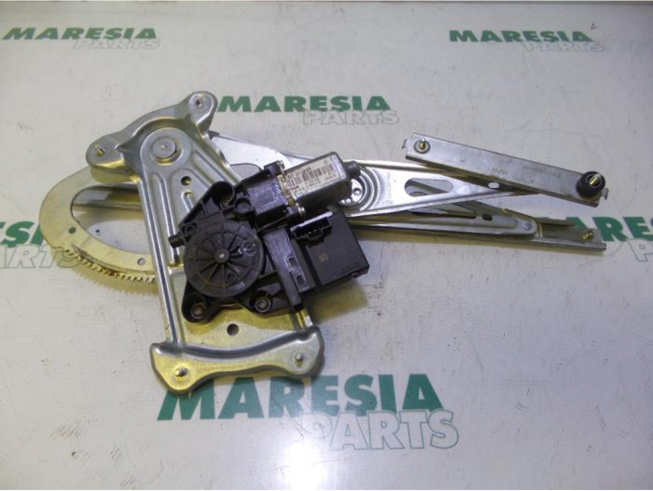 Renault - Megane - Window mechanism 4-door, front right