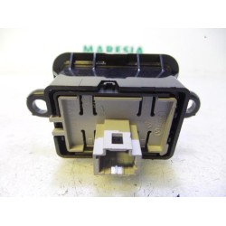 Renault - Megane - Cruise control switch