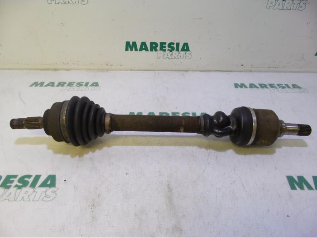 Peugeot - 307 - Aandrijfas links-voor