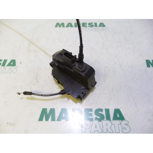 Renault - Megane - Door lock mechanism 2-door, right