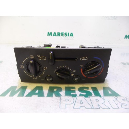 Peugeot - 207 - Heater control panel