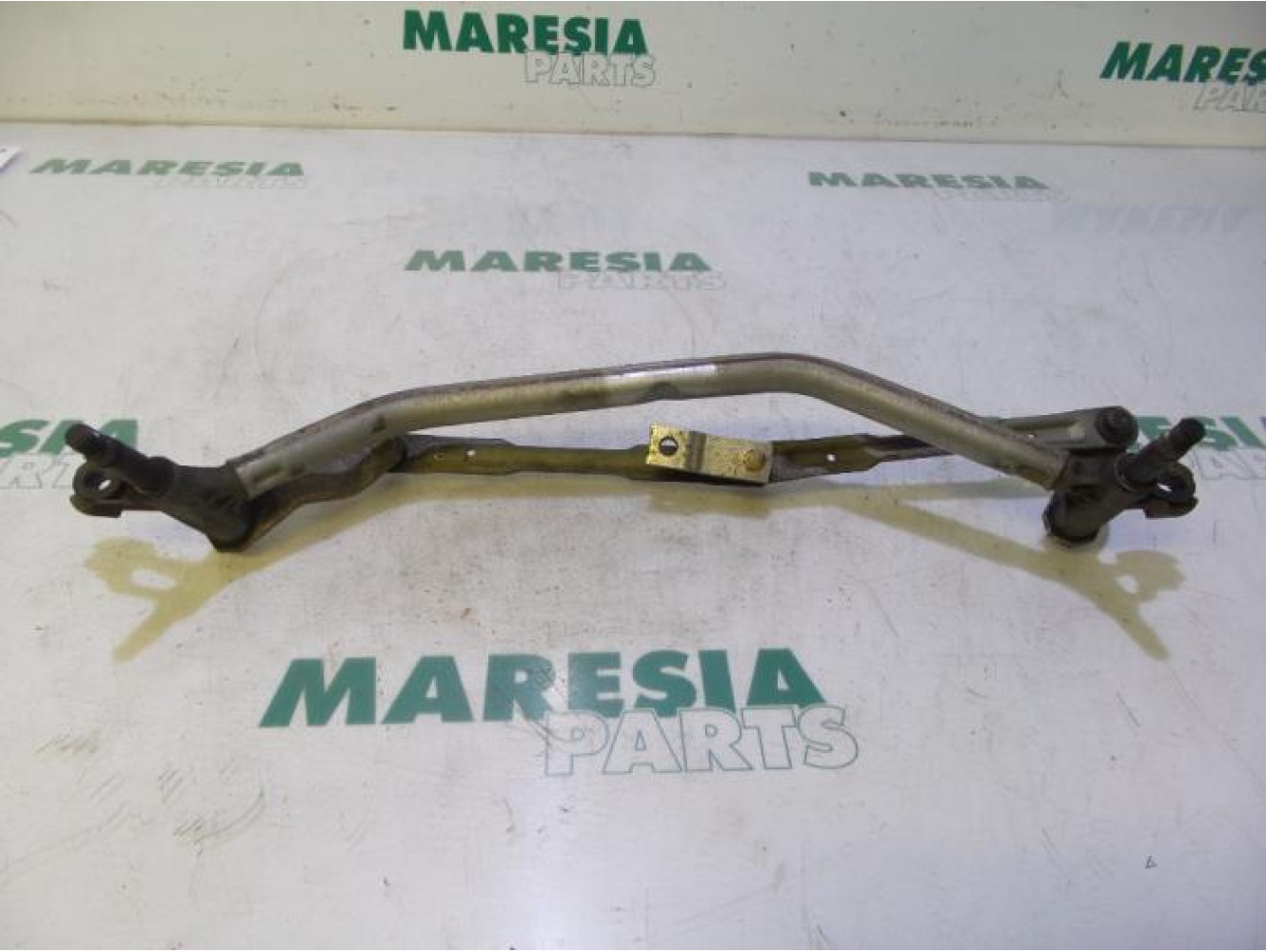 Peugeot - 207 - Wiper mechanism