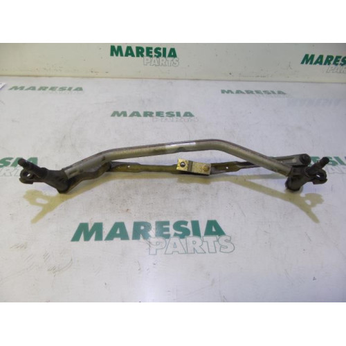 Peugeot - 207 - Wiper mechanism
