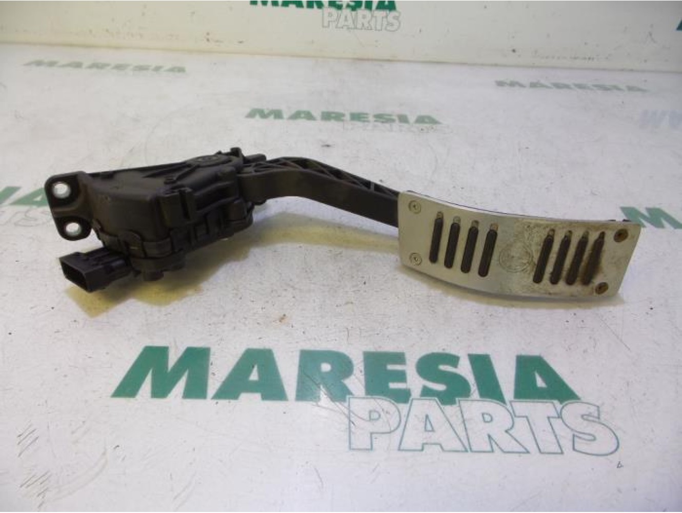 Alfa Romeo - 159 - Throttle pedal position sensor