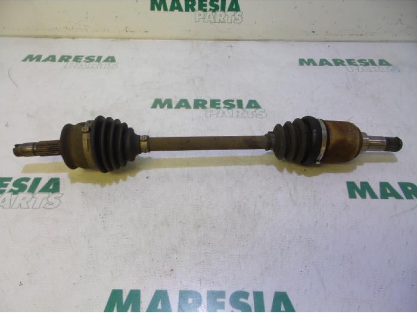 Fiat - Panda - Aandrijfas links-voor