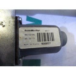 Renault - Clio - Window mechanism 2-door, front right