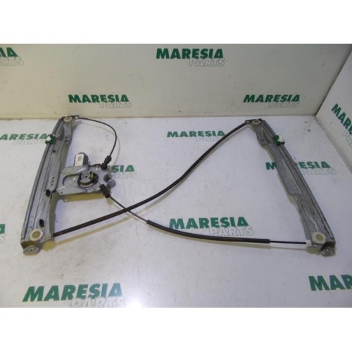 Renault - Clio - Window mechanism 2-door, front right