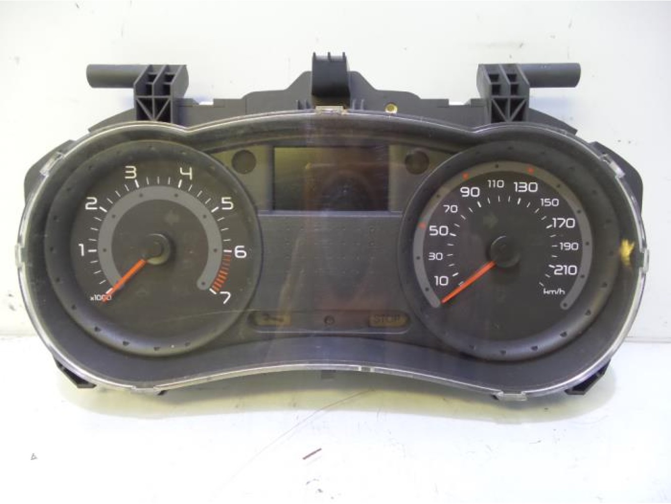Renault - Clio - Instrument panel