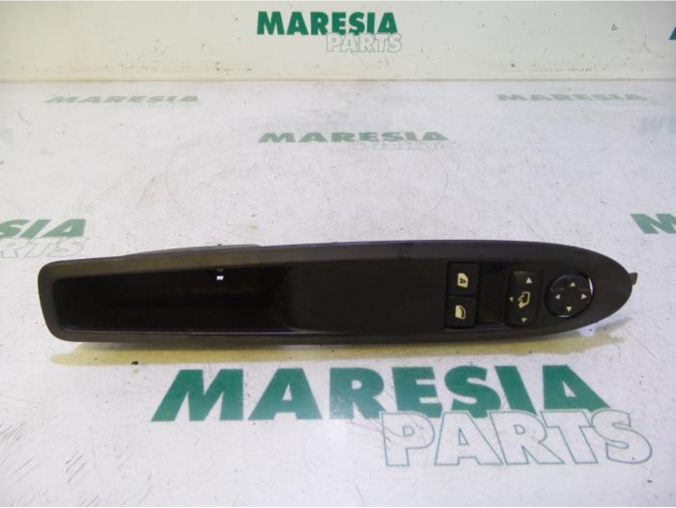 Citroen - DS3 - Multi-functional window switch