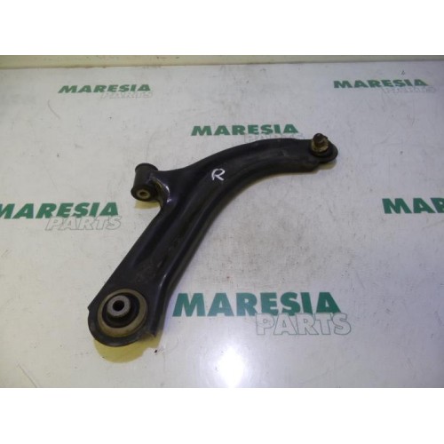 Renault - Clio - Front lower wishbone, right
