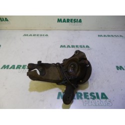 Peugeot - 207 - Fusee links-voor