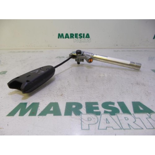 Fiat - Punto - Gurtsrammer links