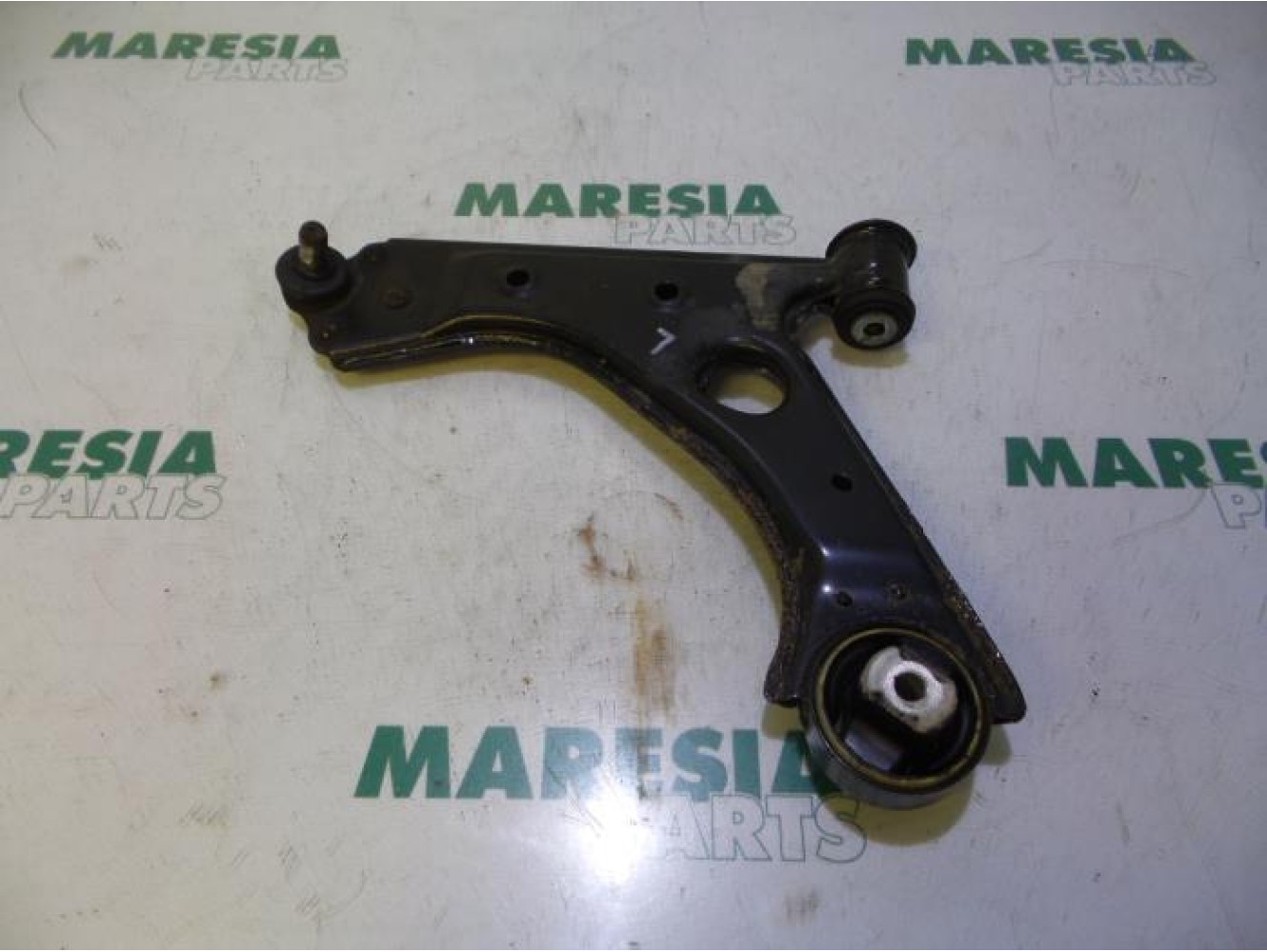 Fiat - Punto - Querlenker unten links vorne