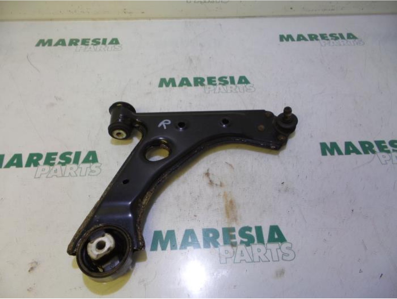 Fiat - Punto - Front lower wishbone, right