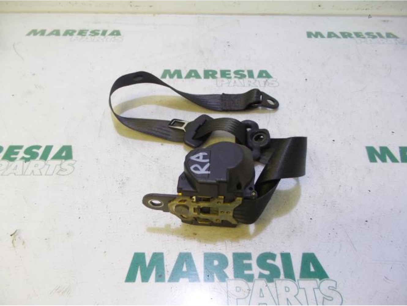 Fiat - Doblo - Rear seatbelt, right