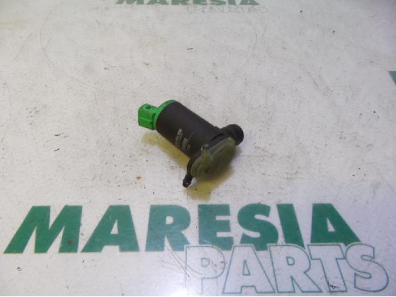 Peugeot - 206 - Scheibensprüherpumpe vorne