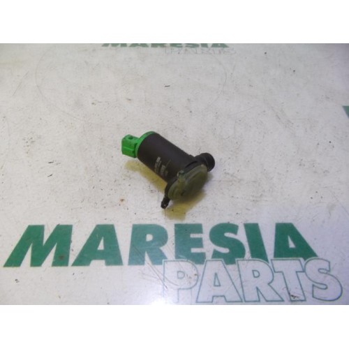 Peugeot - 206 - Scheibensprüherpumpe vorne
