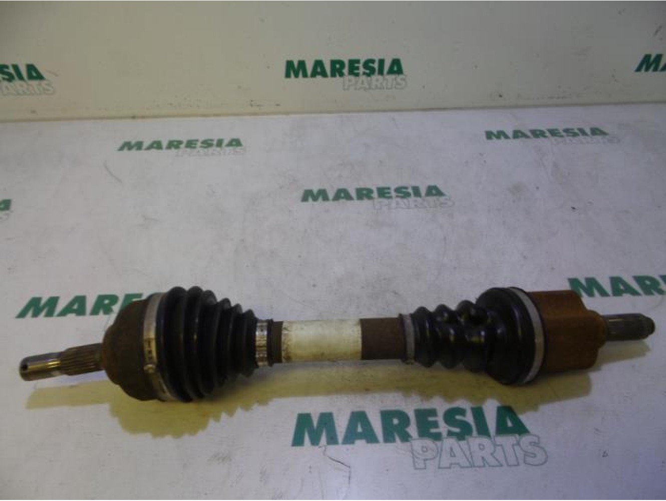 Citroen - C5 - Aandrijfas links-voor