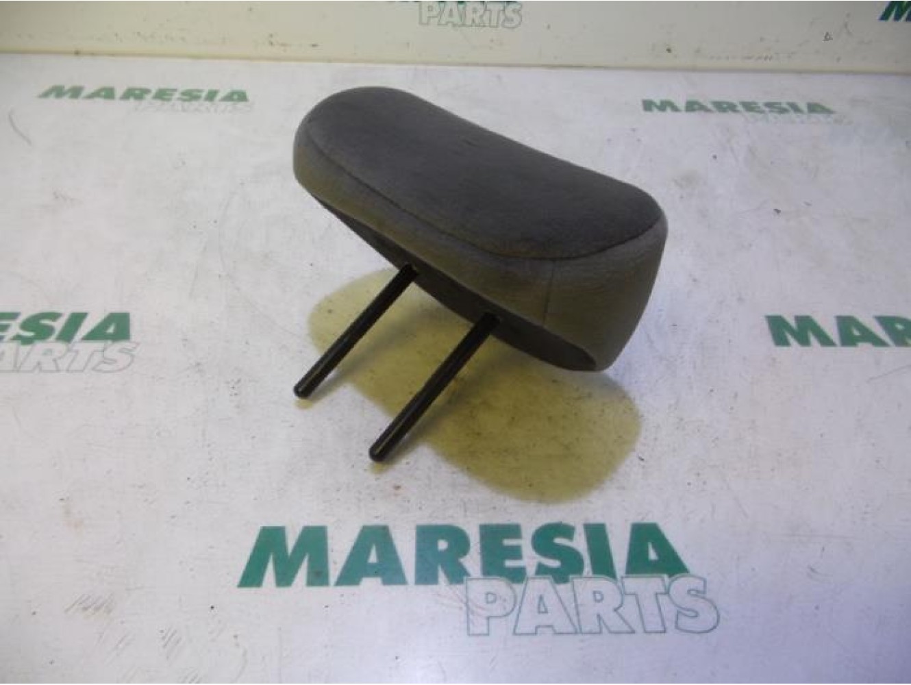 Citroen - C5 - Headrest