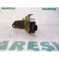 Citroen - C5 - Tailgate lock mechanism