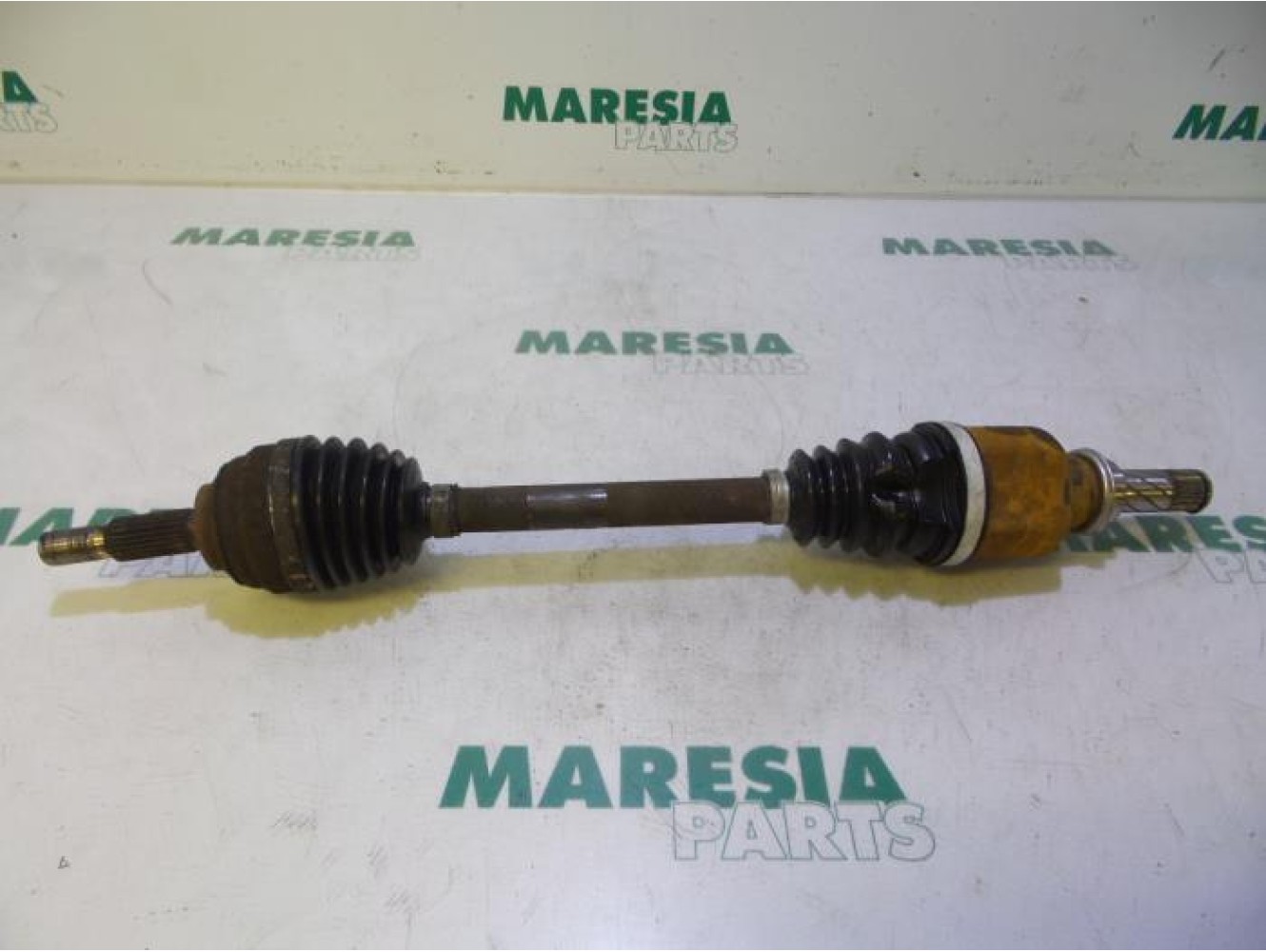 Renault - Clio - Aandrijfas links-voor