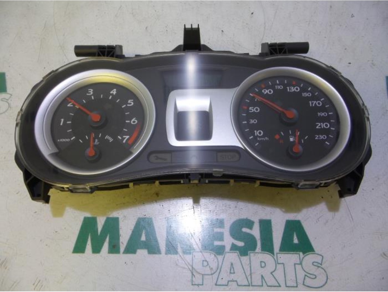 Renault - Clio - Instrument panel