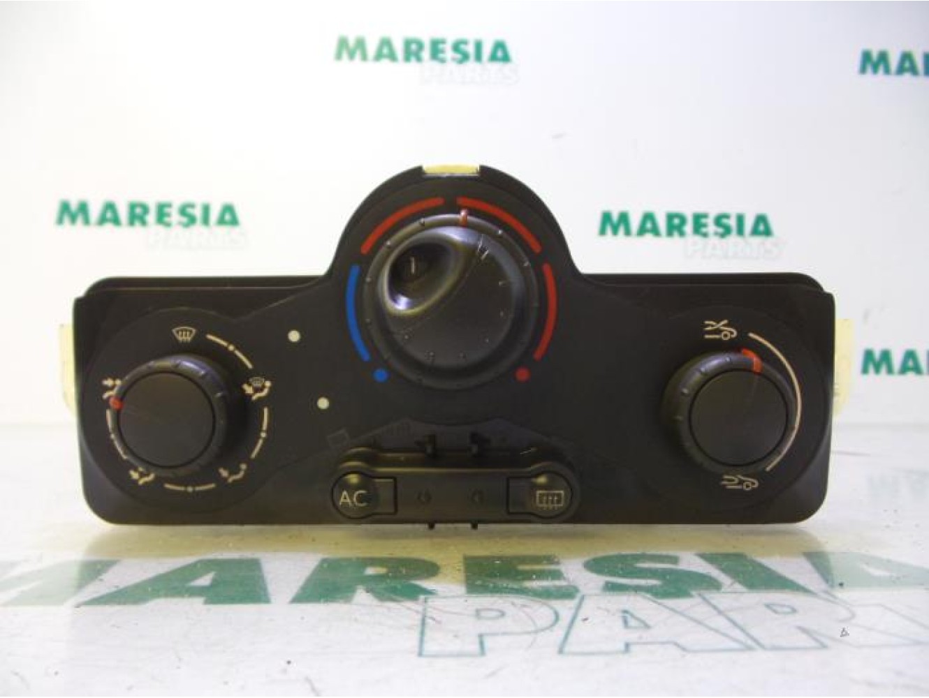 Renault - Clio - Heater control panel