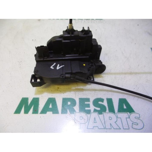 Renault - Clio - Door lock mechanism 2-door, left
