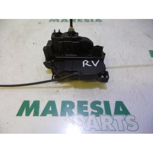 Renault - Clio - Door lock mechanism 2-door, right