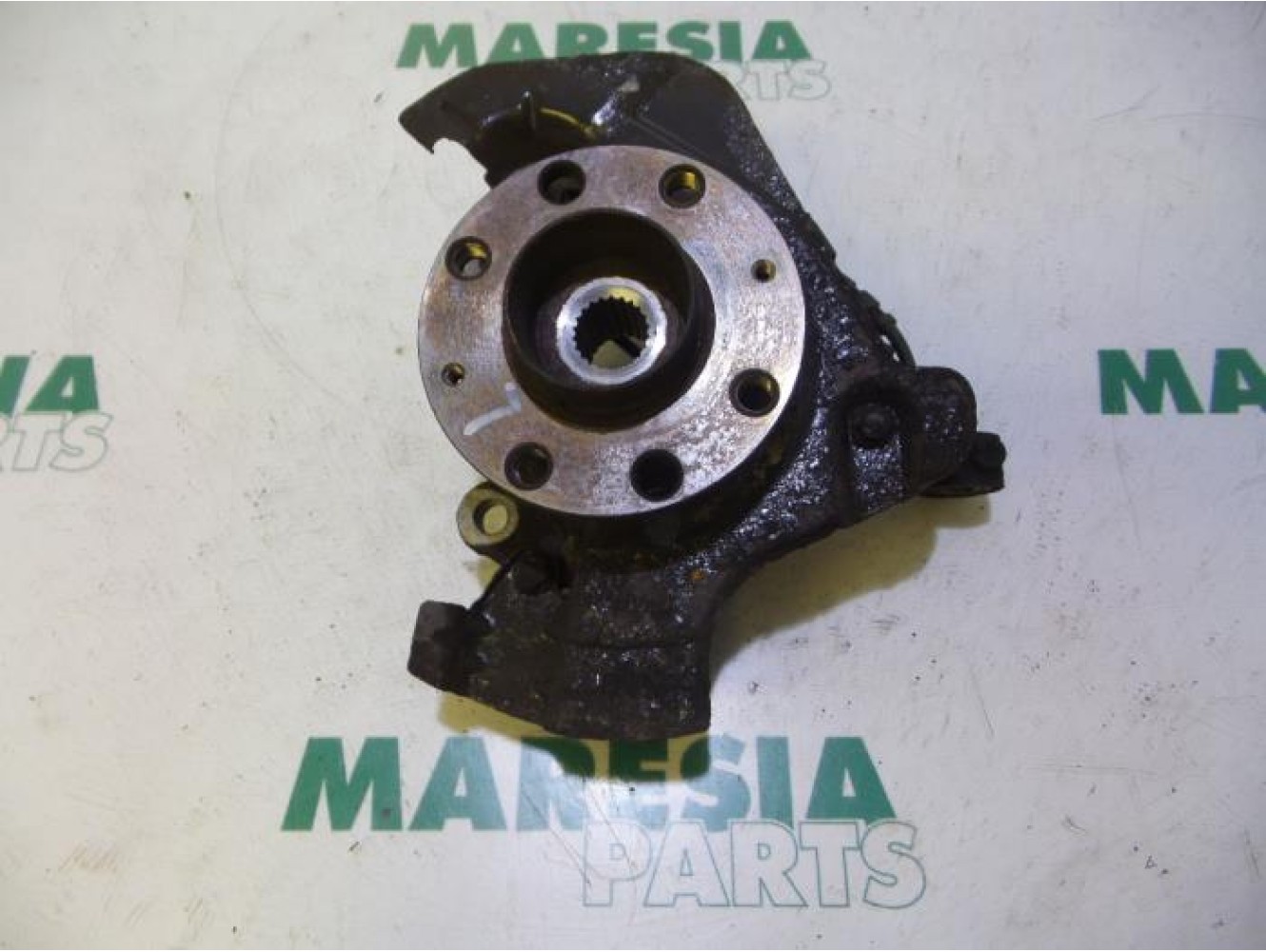 Fiat - Punto - Knuckle, front left
