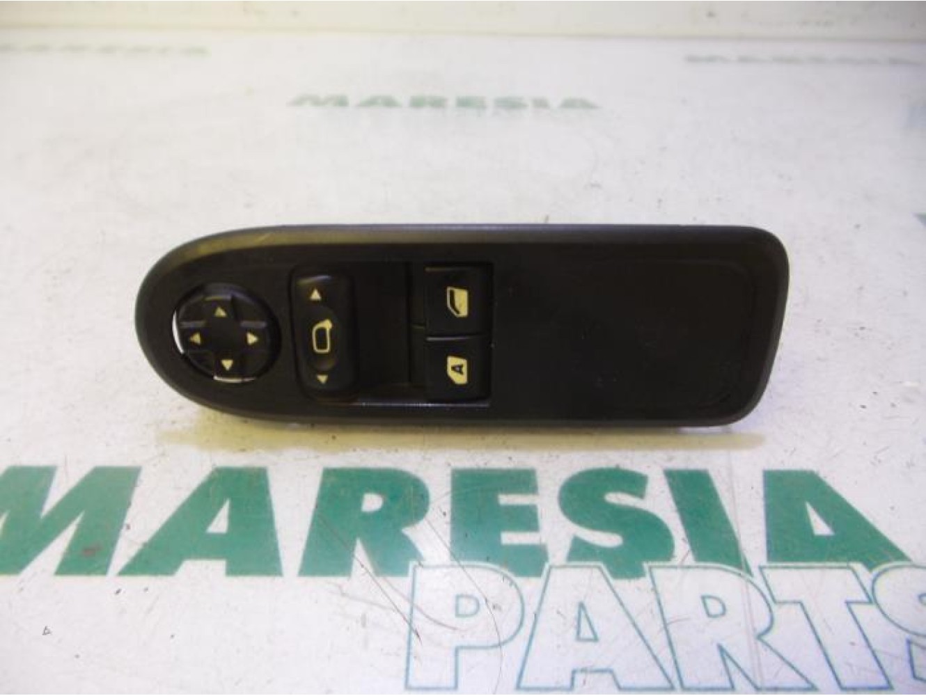 Citroen - C3 - Multi-functional window switch