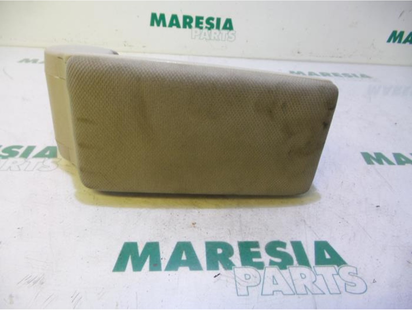 Fiat - Stilo - Armrest