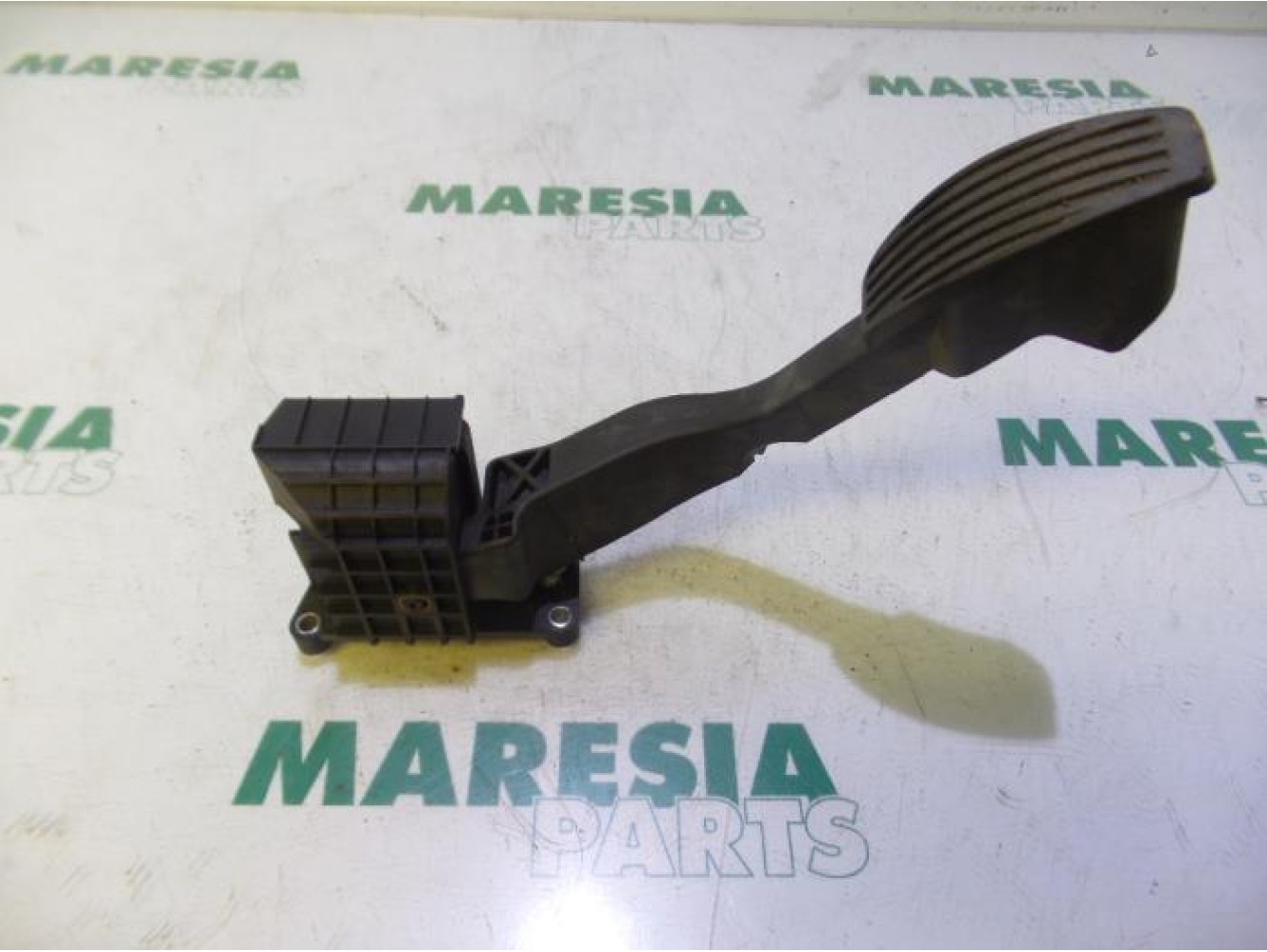 Fiat - 500 - Throttle pedal position sensor