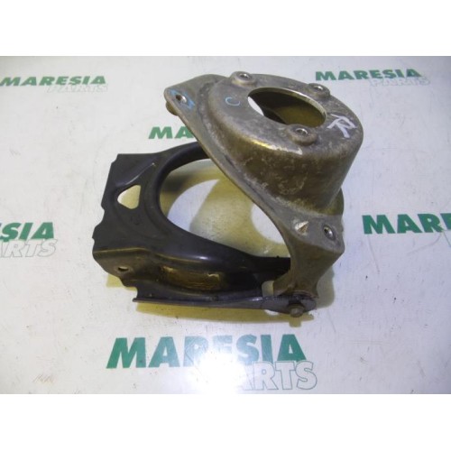 Peugeot - 407 - Front upper wishbone, right