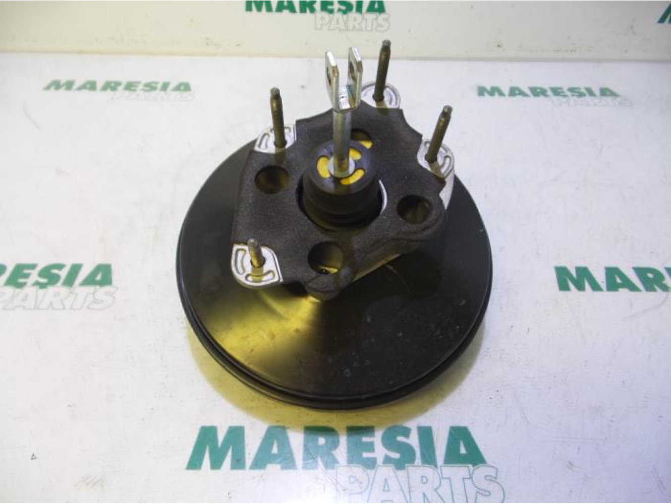 Renault - Clio - Brake servo