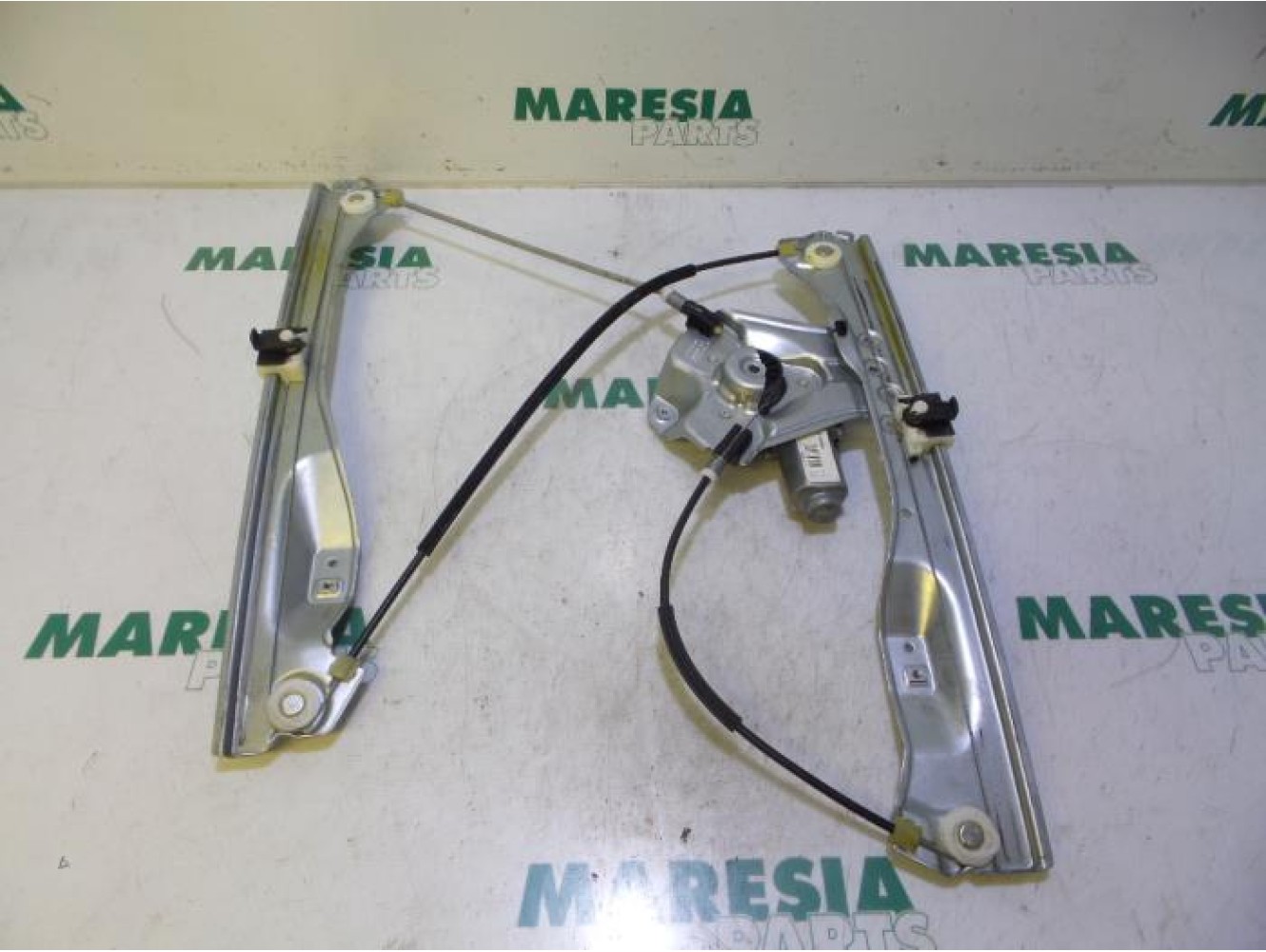 Renault - Clio - Window mechanism 4-door, front right