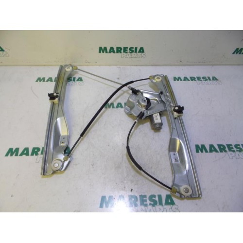 Renault - Clio - Window mechanism 4-door, front right